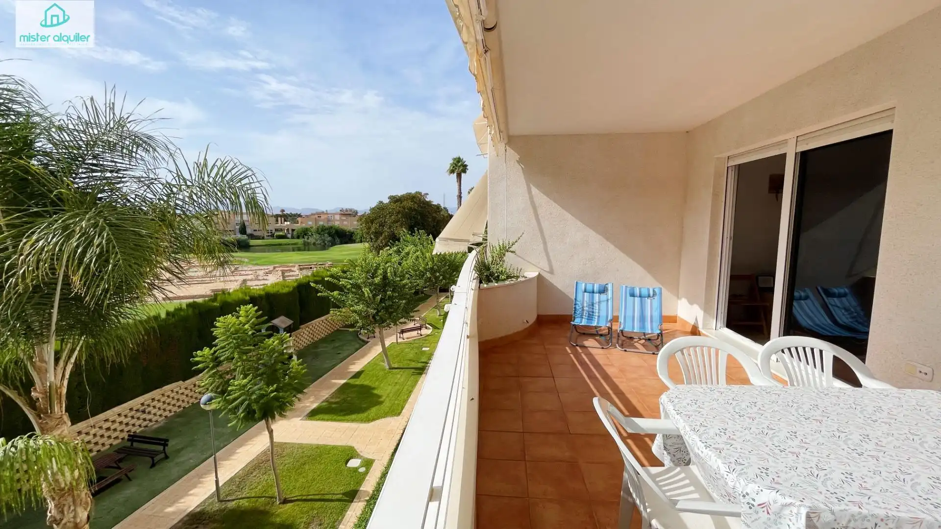 Apartament amb piscina de lloguer a PINTOR FERNANDO SORIA 11