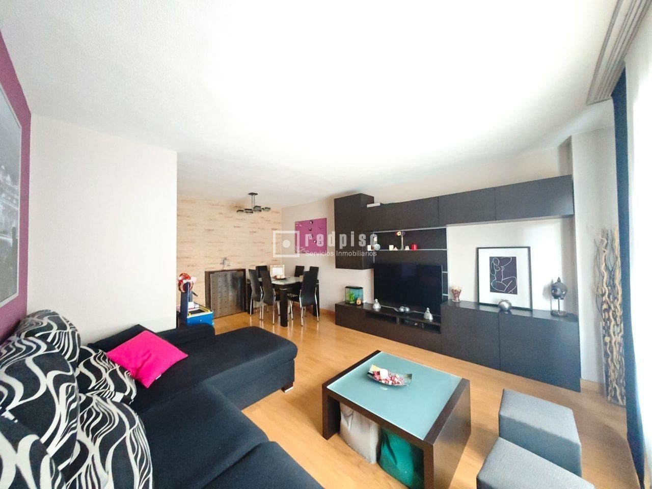 Living room of Flat for sale in Alcorcón  with Air Conditioner, Heating and Storage room