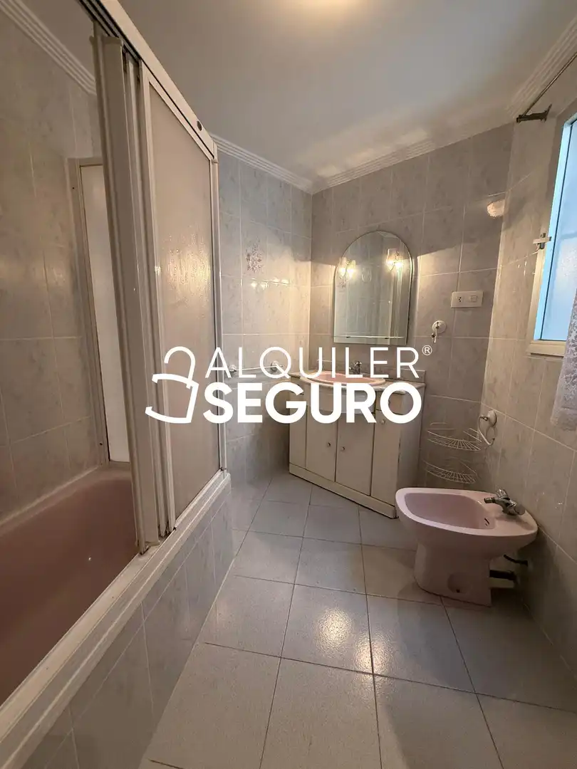 Baño de Piso de alquiler en Castalla con Amueblado