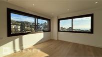 Bedroom of Attic for sale in  Barcelona Capital  with Air Conditioner, Parquet flooring and Terrace