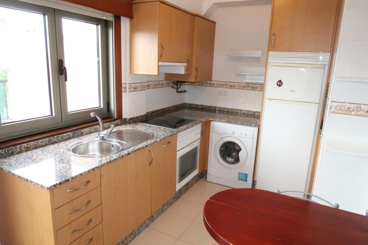 Cuina de Àtic de lloguer en Arteixo amb Calefacció, Parquet i Terrassa