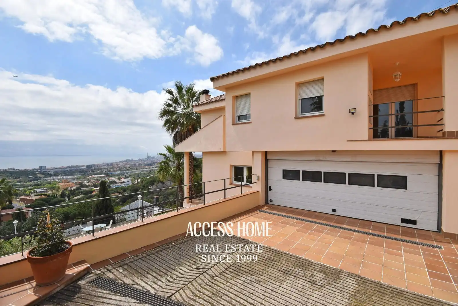 Vista exterior de Casa o chalet en venta en Badalona con Aire acondicionado, Calefacción y Terraza