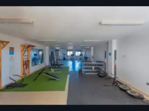 Pis de lloguer en  Granada Capital amb Aire condicionat, Piscina i Balcó