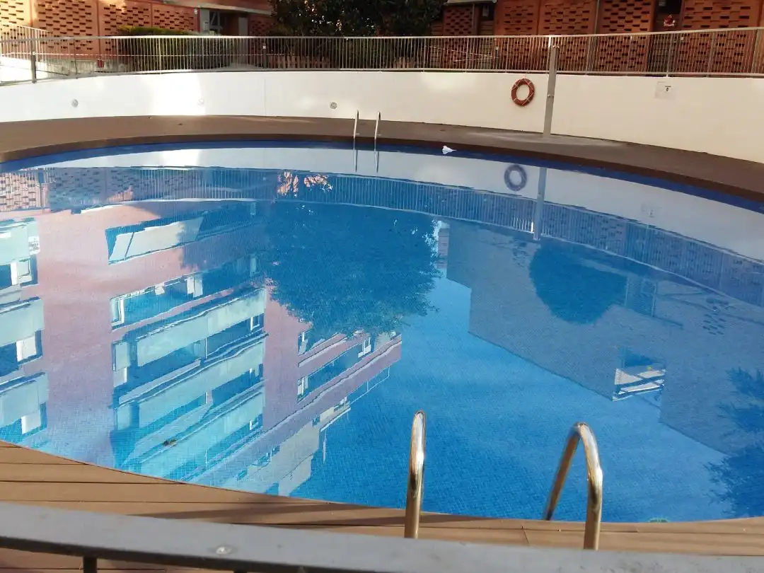 Swimming pool of Duplexes for sale in  Barcelona Capital  with Air Conditioner and Terrace