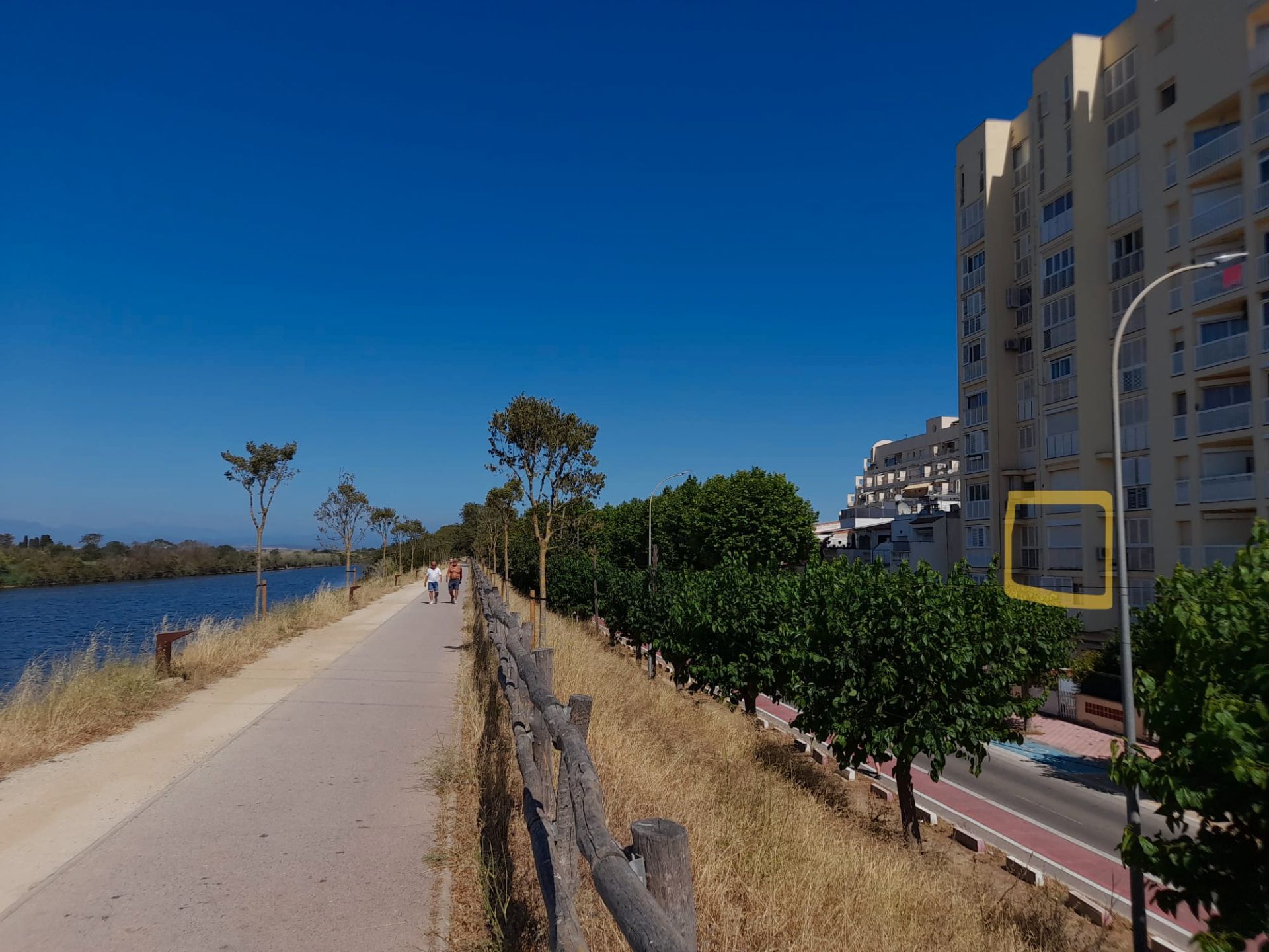 Exterior view of Apartment for sale in Empuriabrava  with Air Conditioner, Furnished and Oven