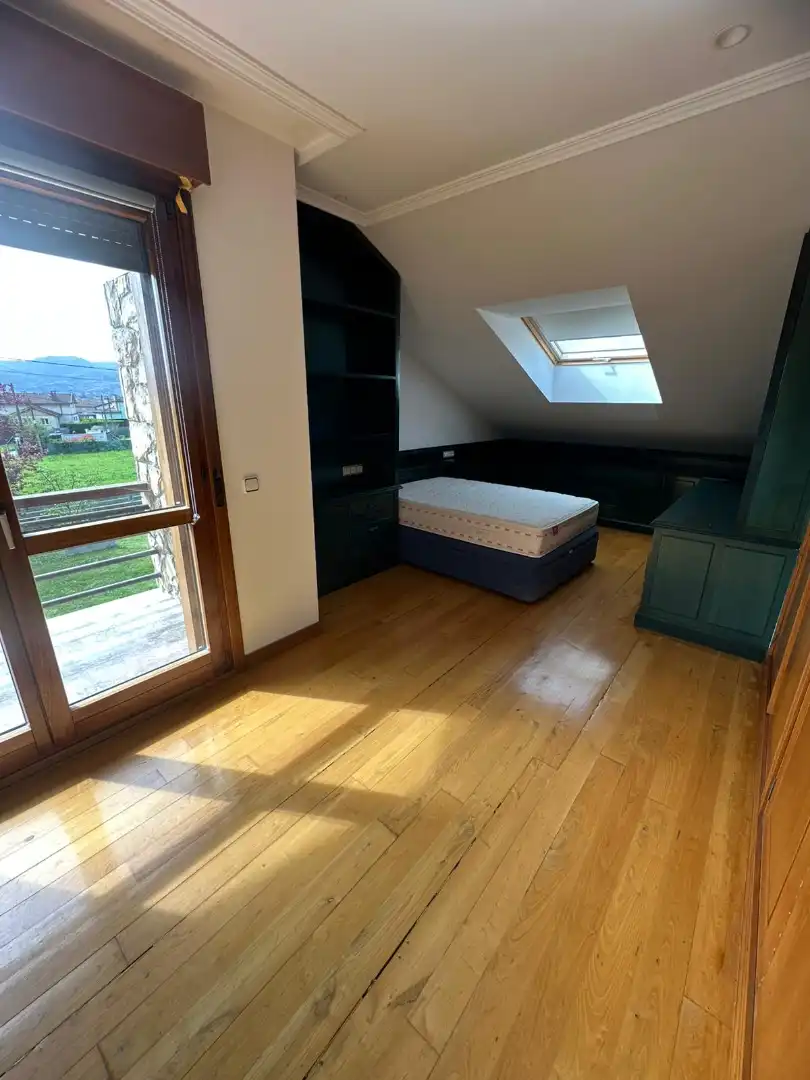 Casa o chalet en venta en Llanera con Calefacción, Jardín privado y Terraza