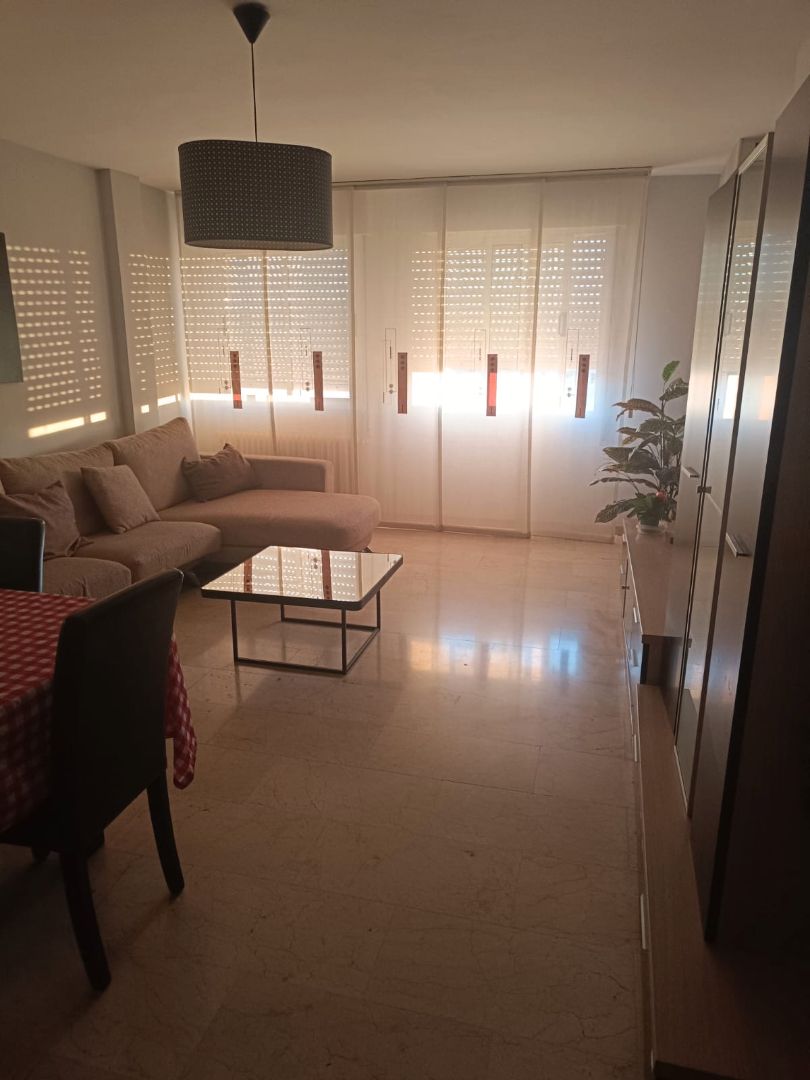 Flat to rent in Calle Canalejas, 1, Centro