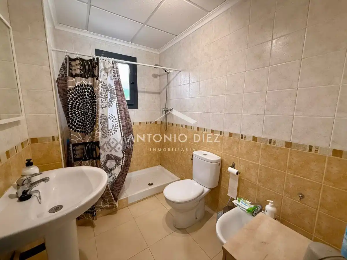 Bathroom of Flat for rent in Hondón de las Nieves / El Fondó de les Neus