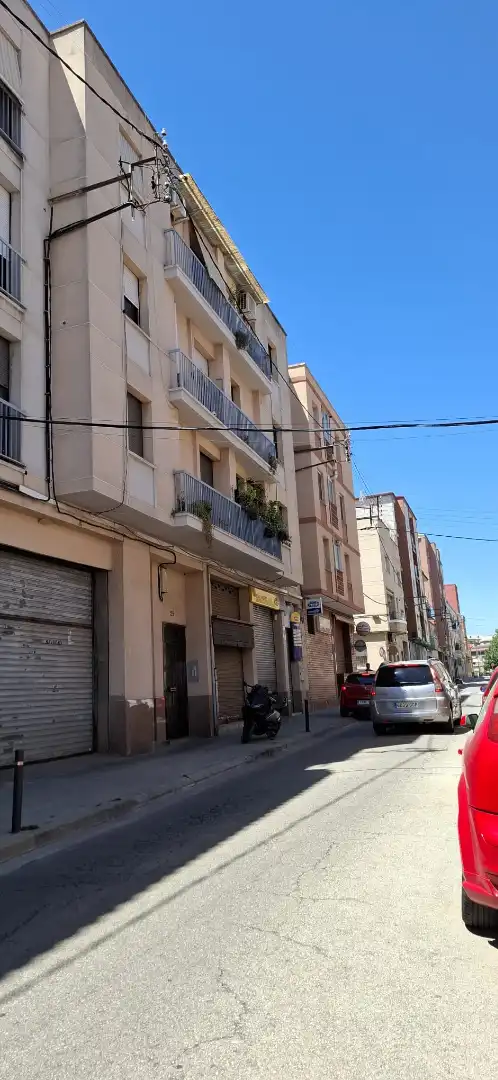 Exterior view of Flat for sale in Sabadell  with Furnished and Oven