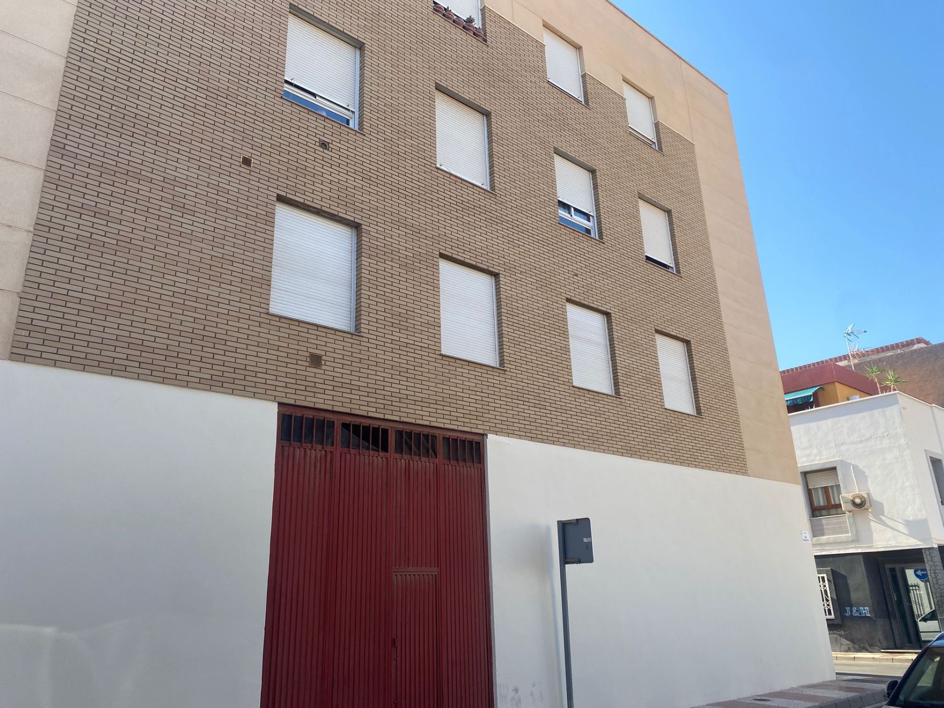 Vista exterior de Pis en venda en Roquetas de Mar