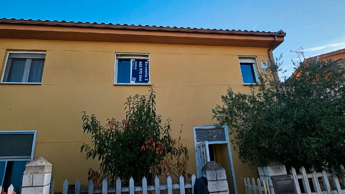 Vista exterior de Casa adosada en venda en Moraleja del Vino