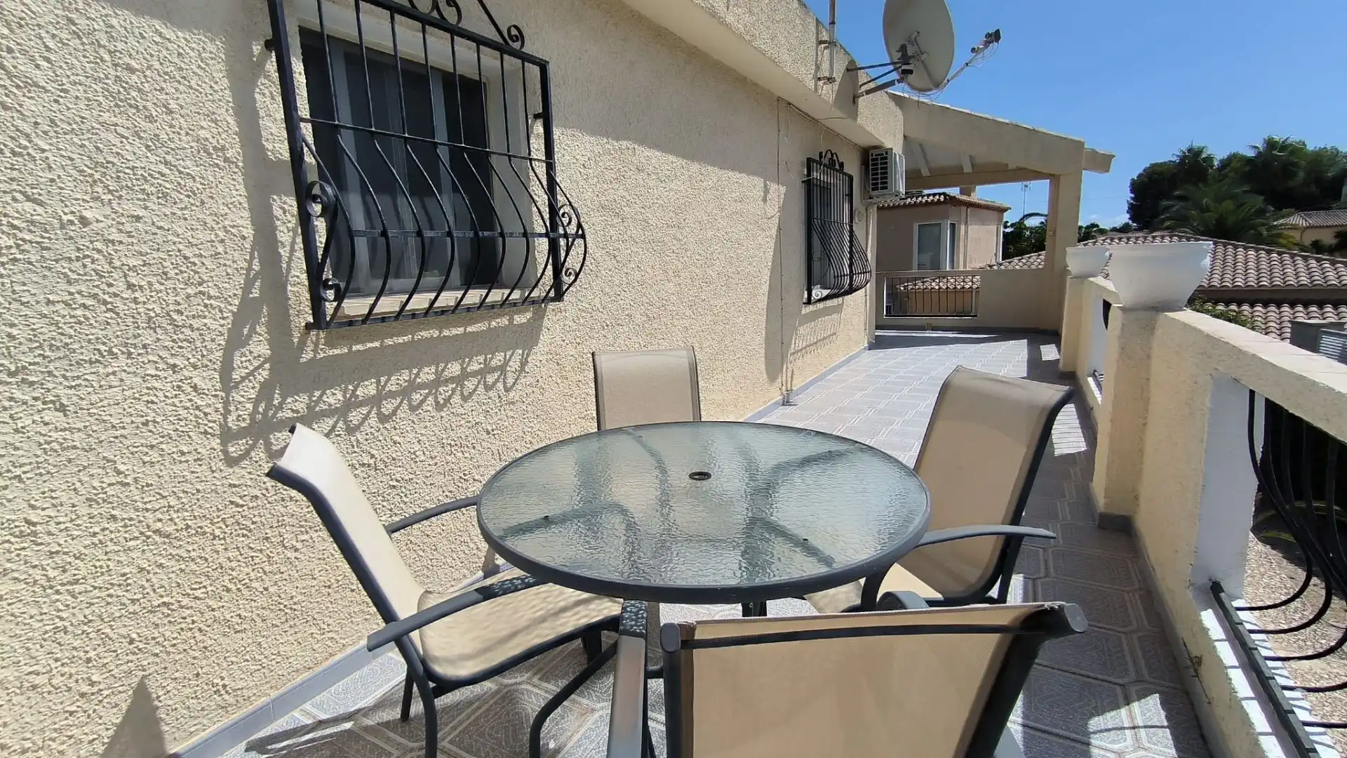 Terrassa de Casa o xalet en venda en L'Alfàs del Pi amb Aire condicionat, Calefacció i Jardí privat