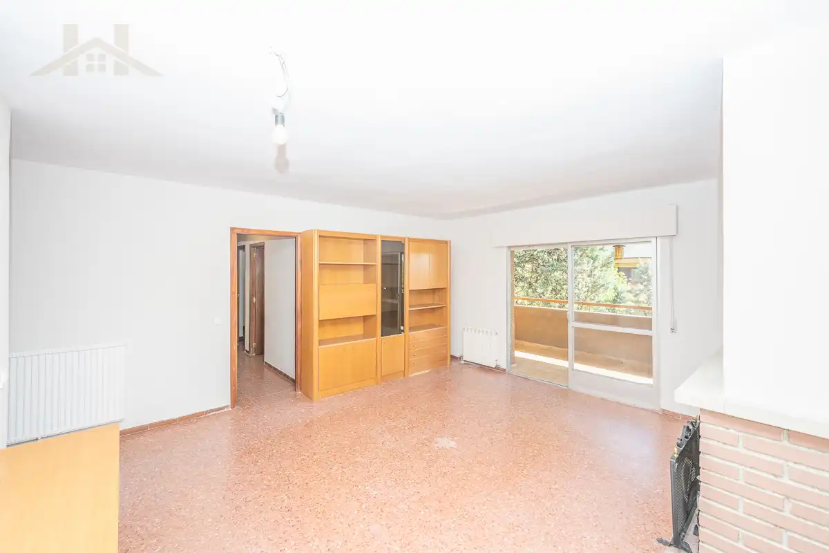 Sala d'estar de Pis en venda en El Escorial amb Calefacció, Terrassa i Piscina comunitària