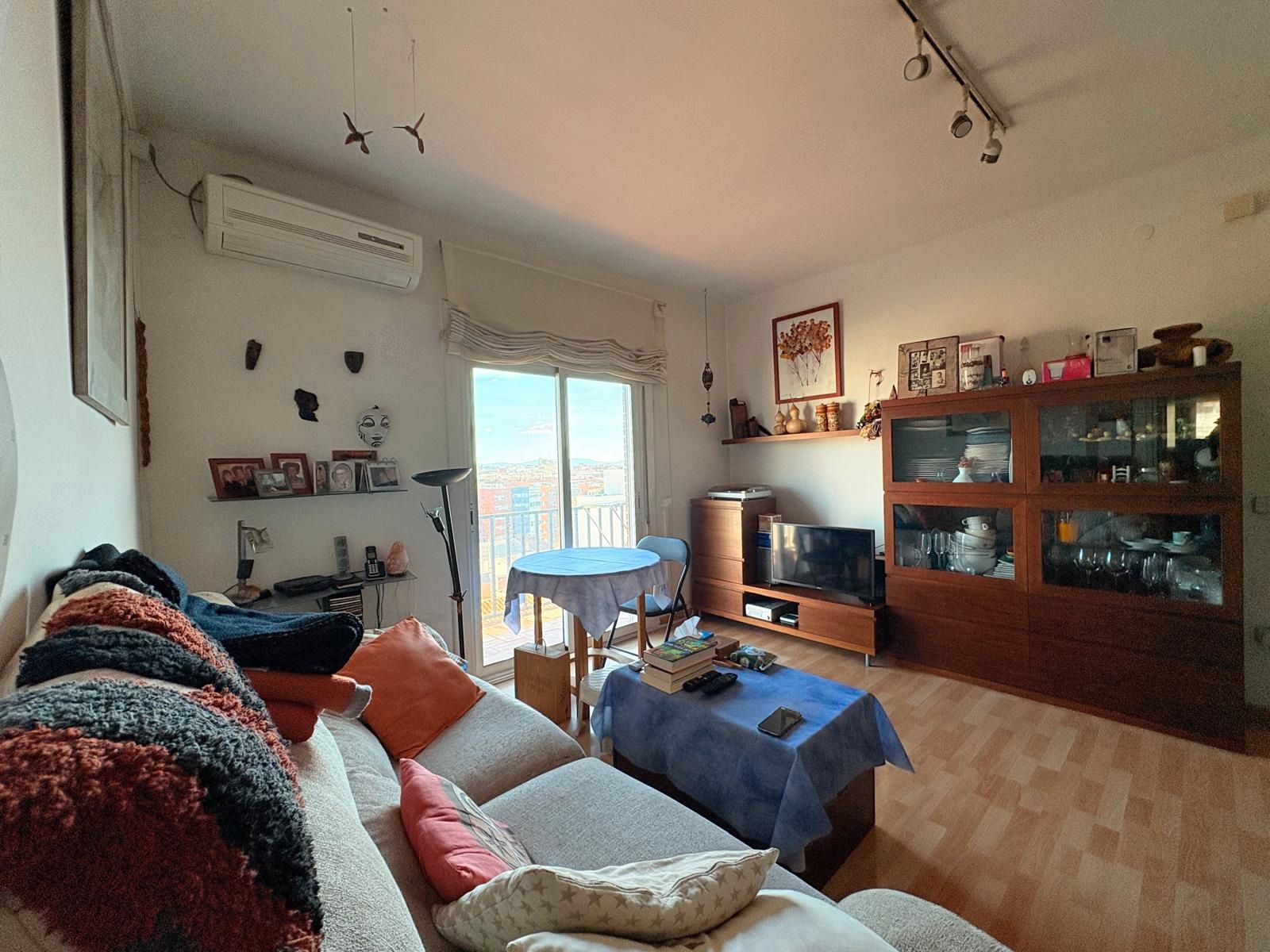 Sala d'estar de Pis en venda en Sabadell amb Parquet i Balcó