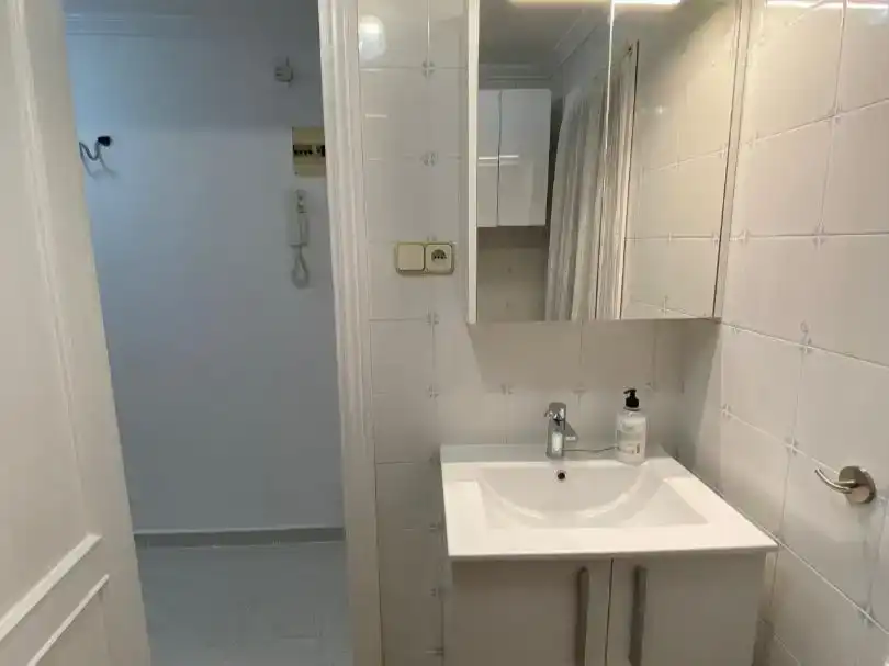 Bathroom of Study for rent in Madrid  with Furnished and Balcony