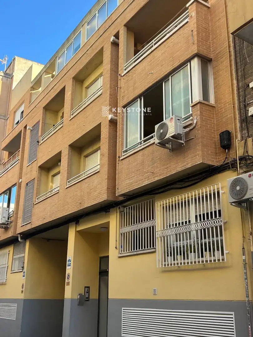 Flat for rent in CALLE ALFÉREZ DÍAZ SANCHIS, 85, Campoamor