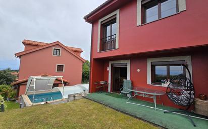 Exterior view of Single-family semi-detached for sale in Llanes  with Swimming Pool