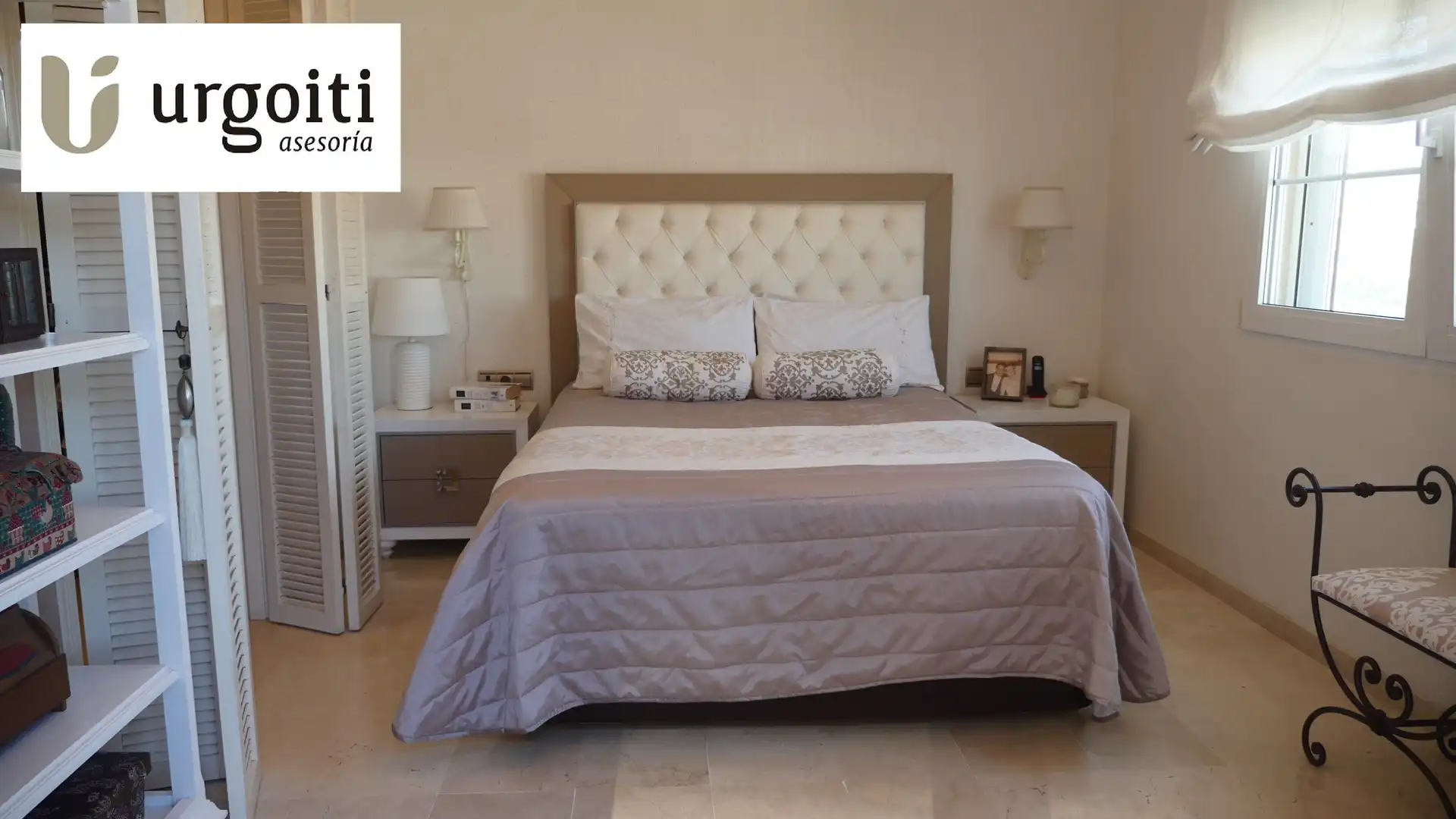 Habitación de Casa adosada en venta en Melilla con Aire acondicionado, Parquet y Terraza