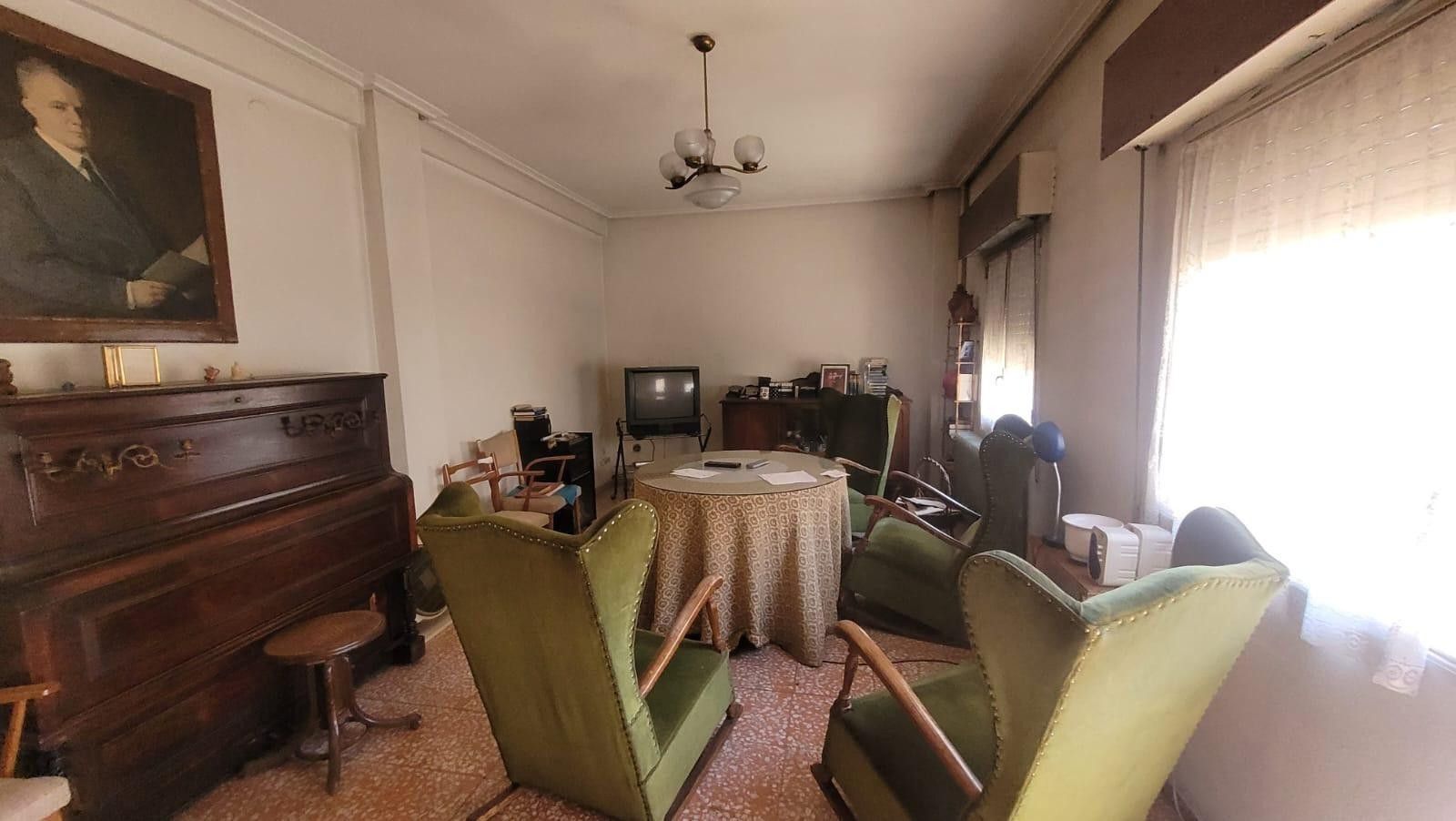 Living room of Flat for sale in Cáceres Capital  with Air Conditioner, Terrace and Balcony