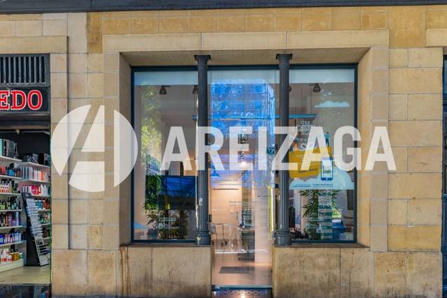 Local comercial en Alquiler en Gipuzkoa Plaza, 6 en Área Romántica