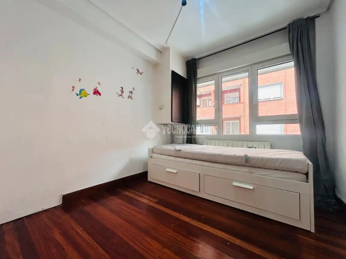 Habitación de Piso en venta en Bilbao  con Parquet
