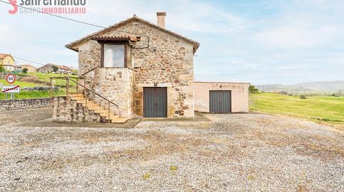 Foto 4 de Finca rústica en venda a Barrio San Pedro, Penagos, Cantabria