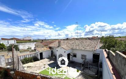 Exterior view of House or chalet for sale in Borox  with Heating, Private garden and Furnished