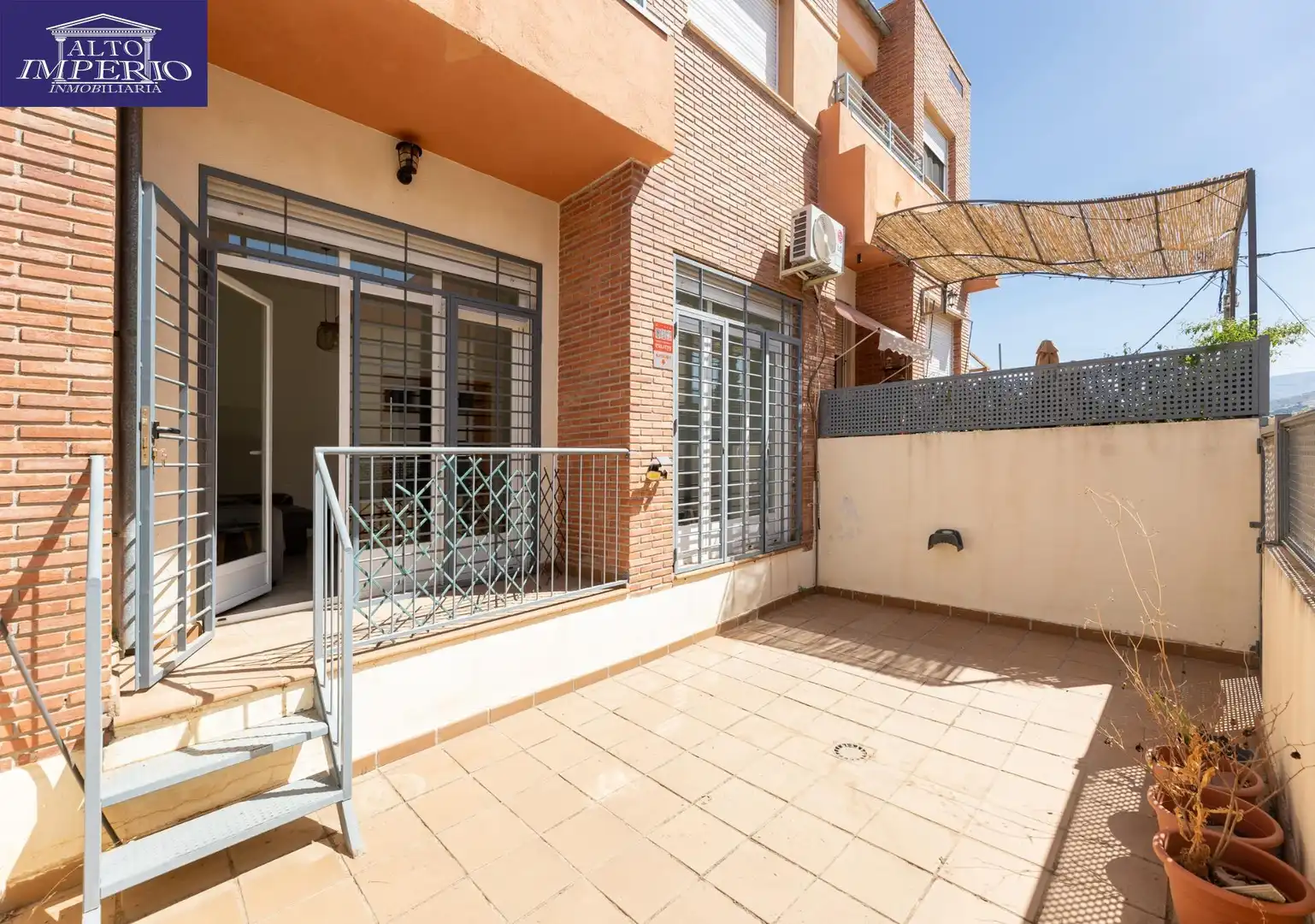 Adossat amb piscina en venda a Calle Calle Despeñaperros 14a