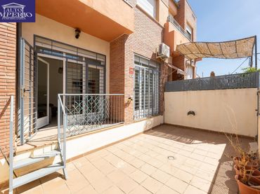 Adosado con piscina en venta en Calle Calle Despeñaperros 14a