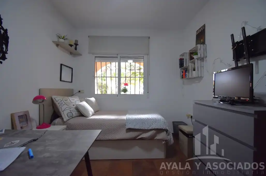 Dormitori de Casa o xalet en venda en La Unión amb Aire condicionat, Calefacció i Jardí privat