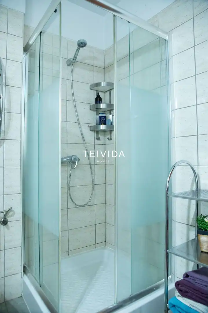 Baño de Piso en venta en Guía de Isora con Terraza y Trastero