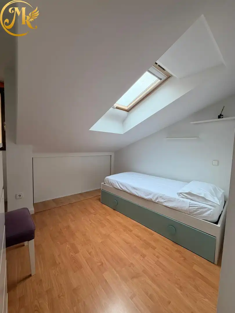 Schlafzimmer von Wohnung zum Verkauf in Santander mit Heizung und Möbliert