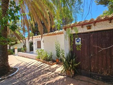 Terreny residencial en venda a Orihuela Costa
