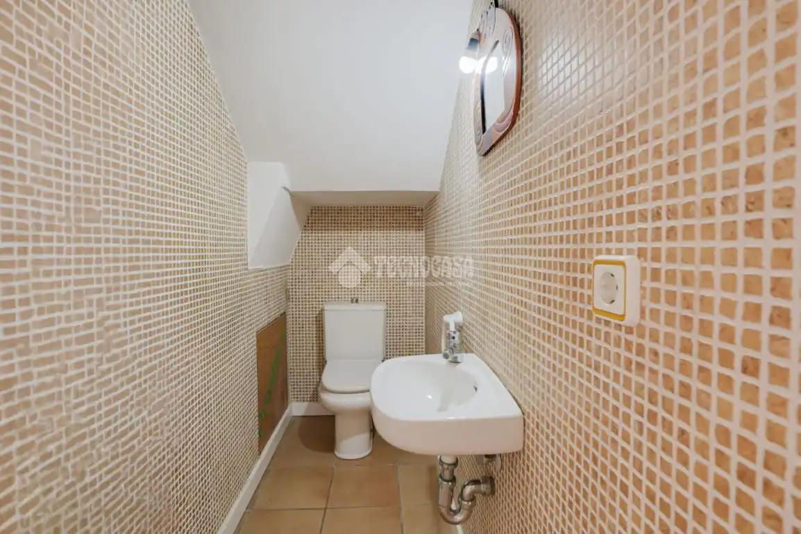 Baño de Casa adosada en venta en Terrassa con Aire acondicionado, Terraza y Trastero