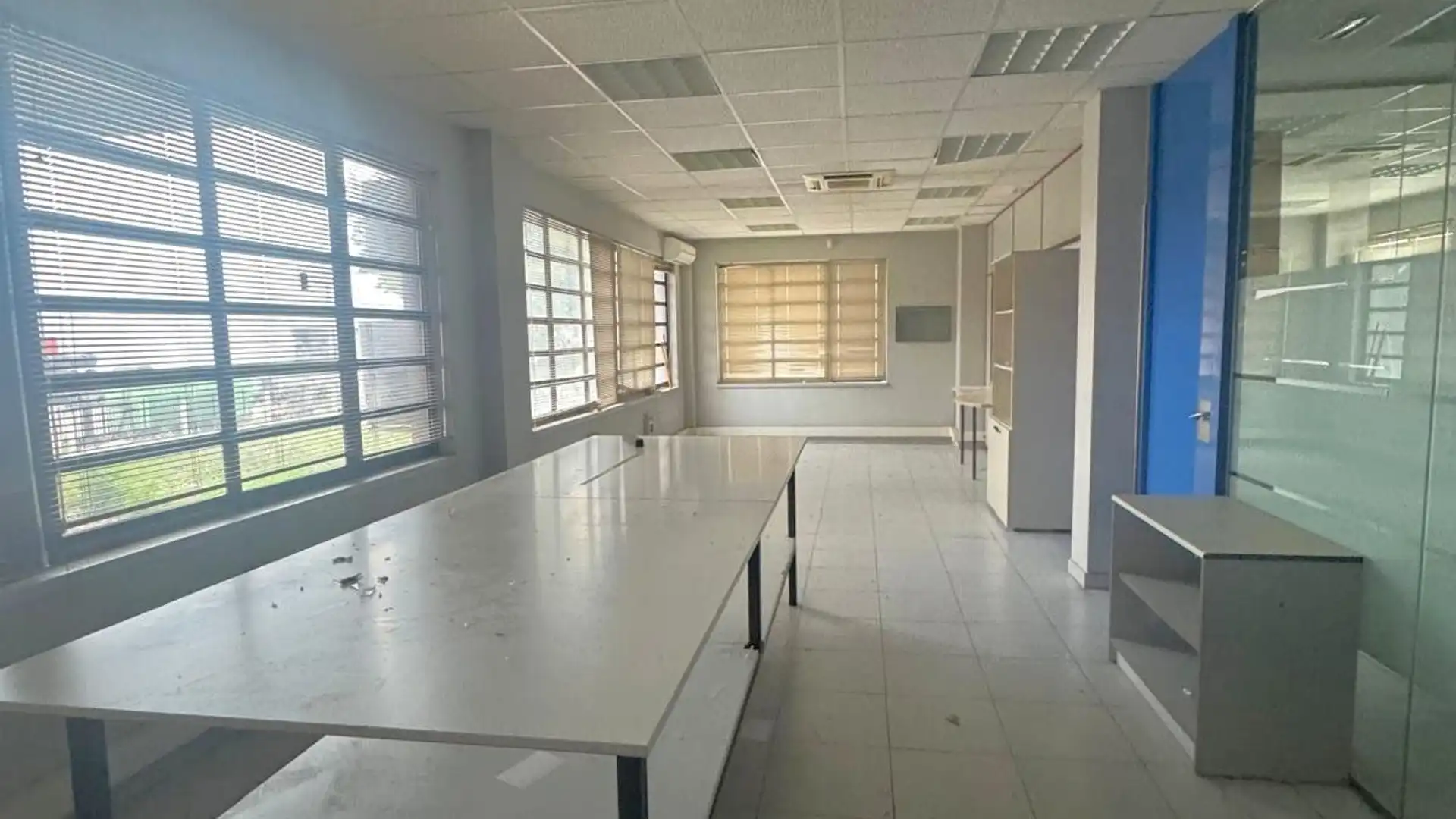 Local de alquiler en Azuqueca de Henares con Aire acondicionado