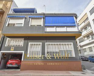 Vista exterior de Casa o xalet en venda en Santa Pola amb Aire condicionat, Terrassa i Balcó