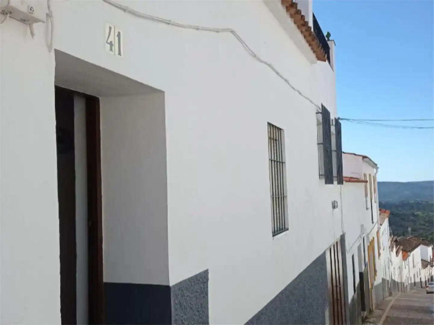 Vista exterior de Pis en venda en Zufre amb Aire condicionat i Moblat