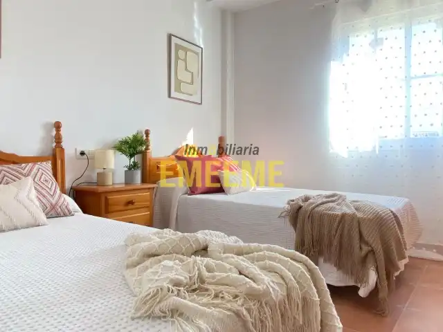 Casa aparellada amb terrassa en venda a Cuevas del Becerro, imagen 42