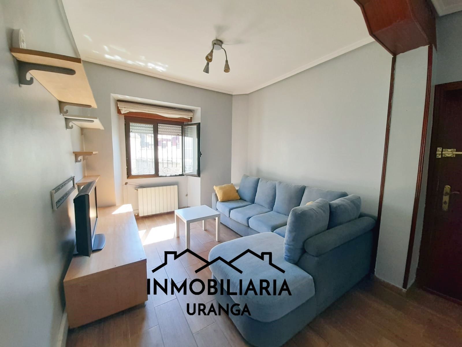 Living room of Flat for sale in Castro-Urdiales  with Heating