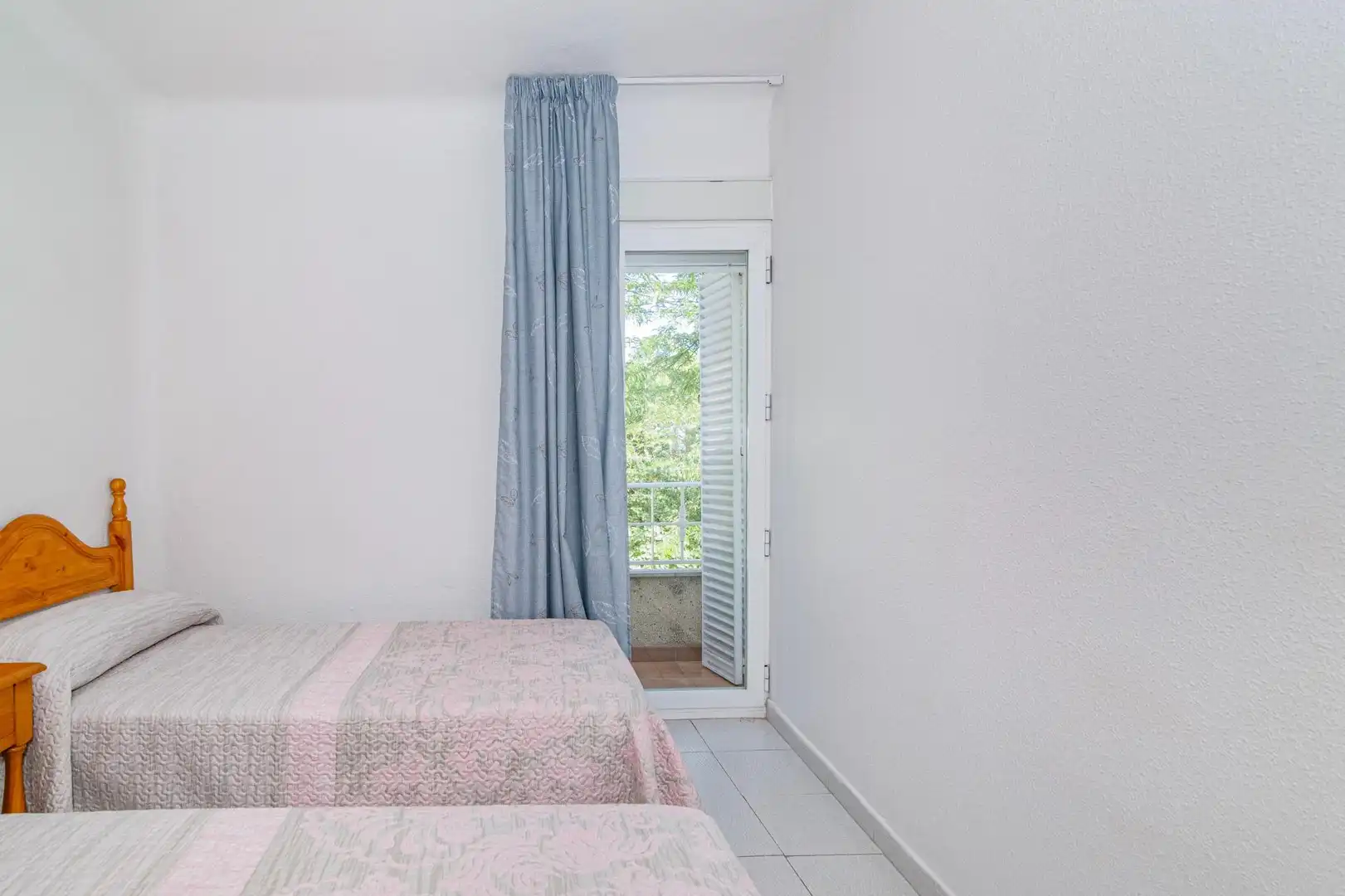 Bedroom of Houses for sale in Granada  with Terrace and Storage room