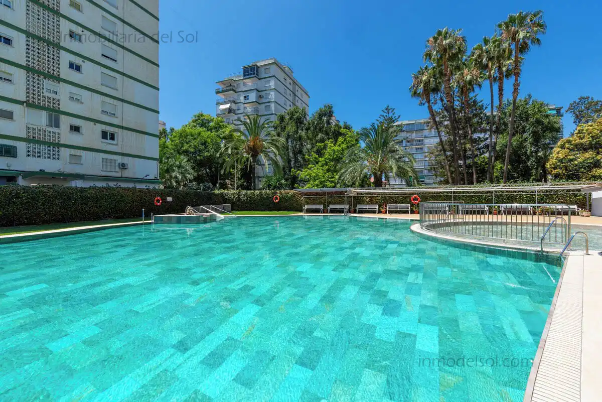Swimming pool of Apartments for sale in Vélez-Málaga  with Air Conditioner, Terrace and Furnished