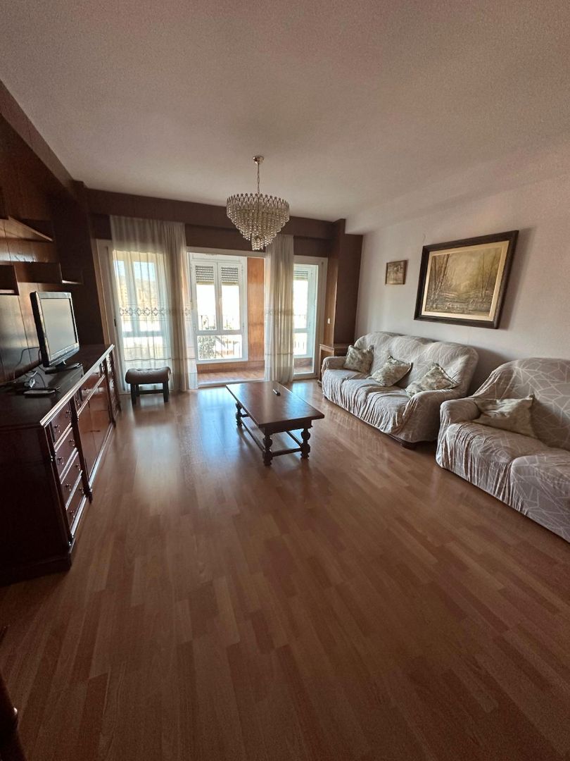 Sala d'estar de Pis de lloguer en Cuenca Capital amb Aire condicionat, Calefacció i Terrassa