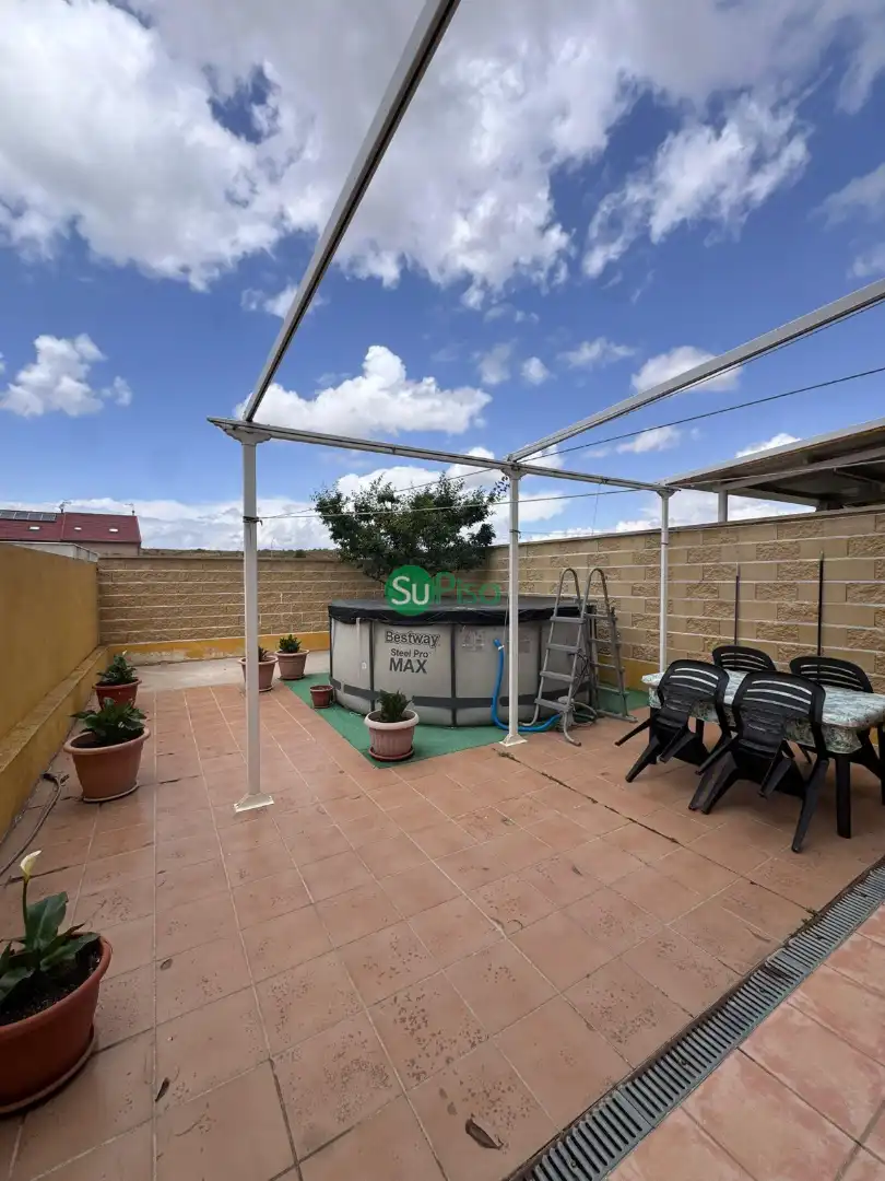 Terrassa de Casa adosada en venda en Illescas amb Calefacció, Jardí privat i Piscina