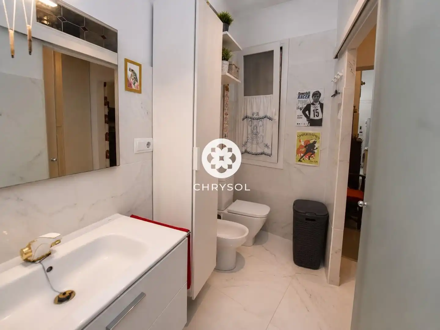 Badezimmer von Erdgeschoss zum Verkauf in Barcelona mit Klimaanlage und Heizung