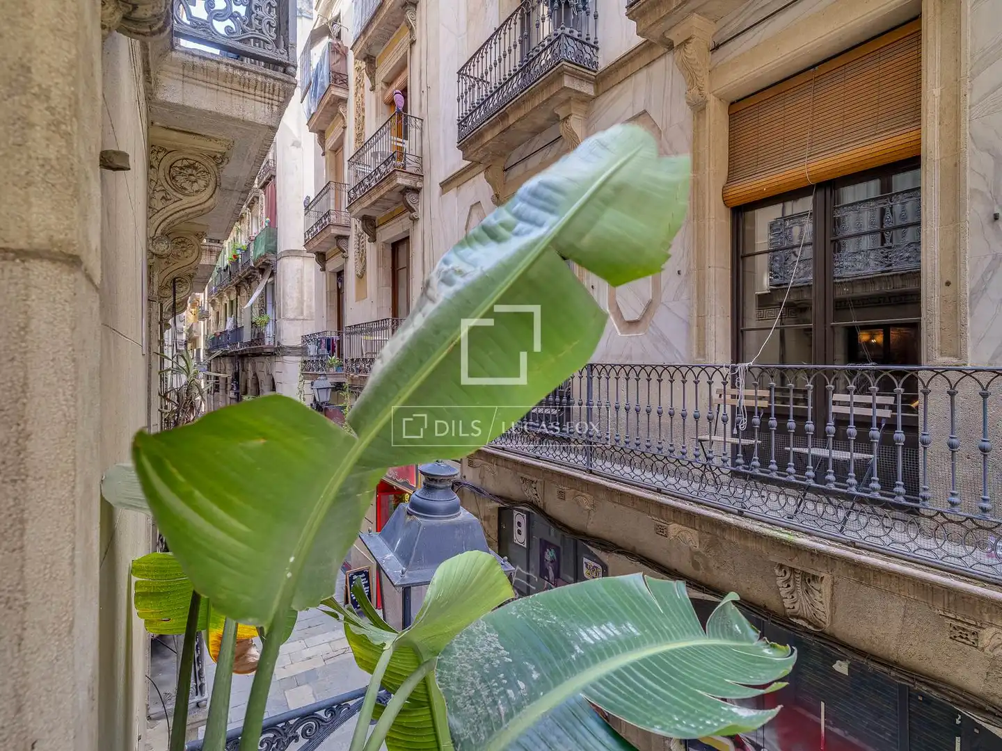 Vista exterior de Piso en venta en Barcelona con Aire acondicionado, Calefacción y Parquet