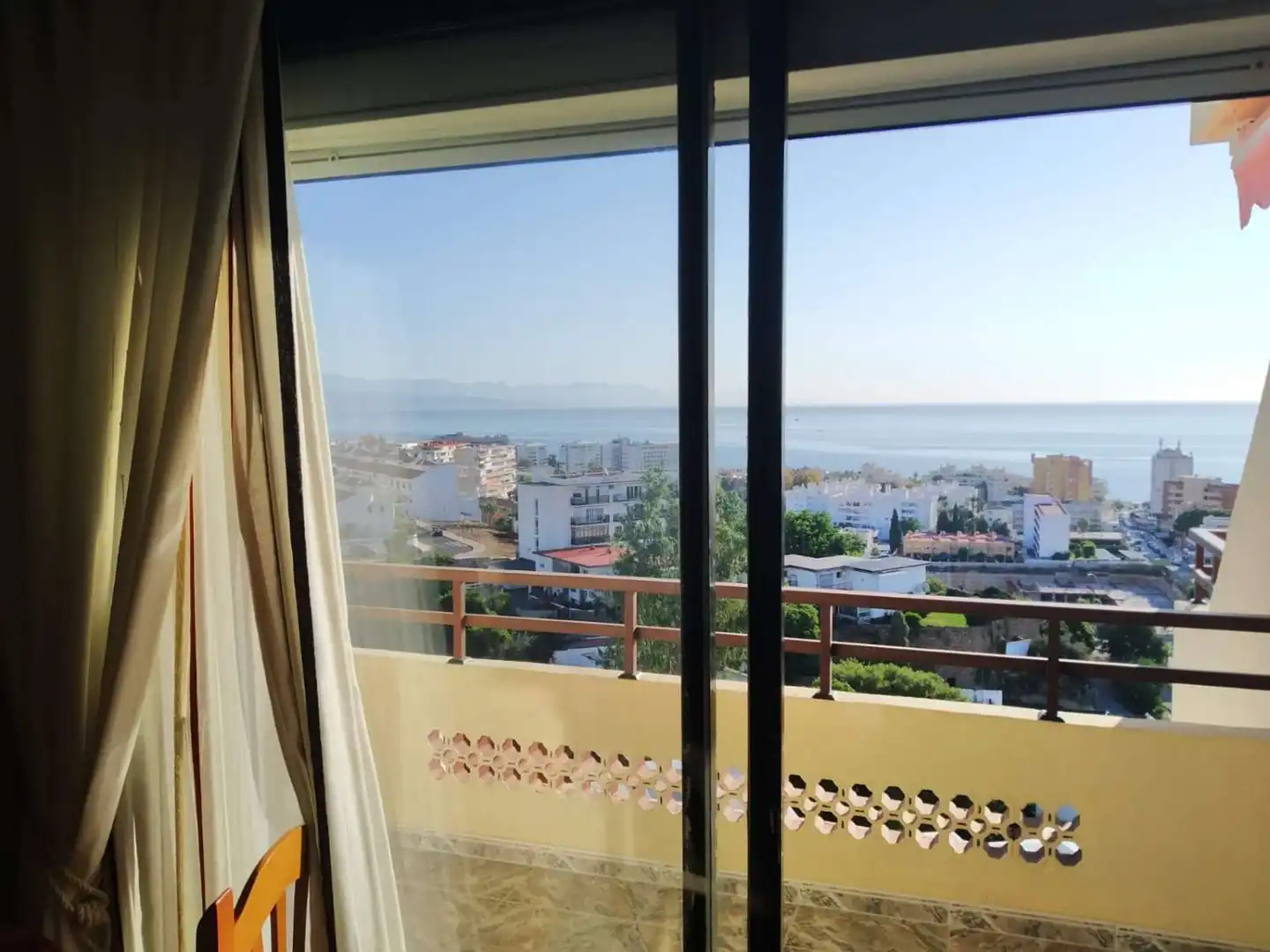 Habitación de Apartamento de alquiler en Torremolinos con Aire acondicionado, Calefacción y Terraza