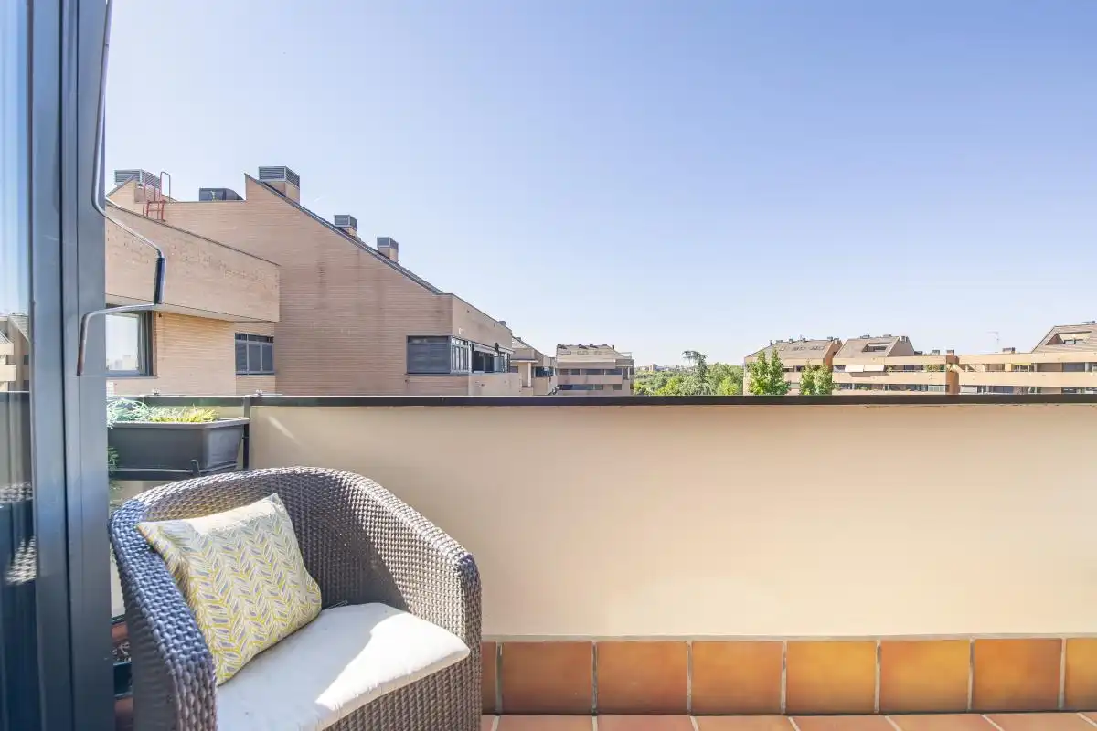 Terrassa de Àtic en venda en Pozuelo de Alarcón amb Aire condicionat, Calefacció i Jardí privat