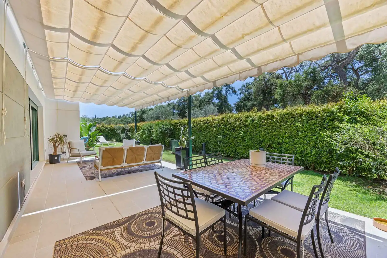 Terraza de Planta baja en venta en Sotogrande con Aire acondicionado, Calefacción y Jardín privado