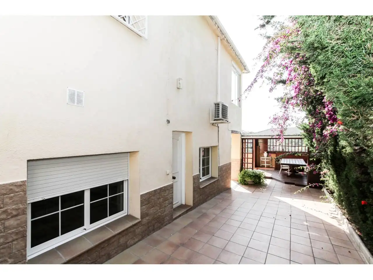 Vista exterior de Casa o xalet en venda en Lloret de Mar amb Aire condicionat, Calefacció i Jardí privat