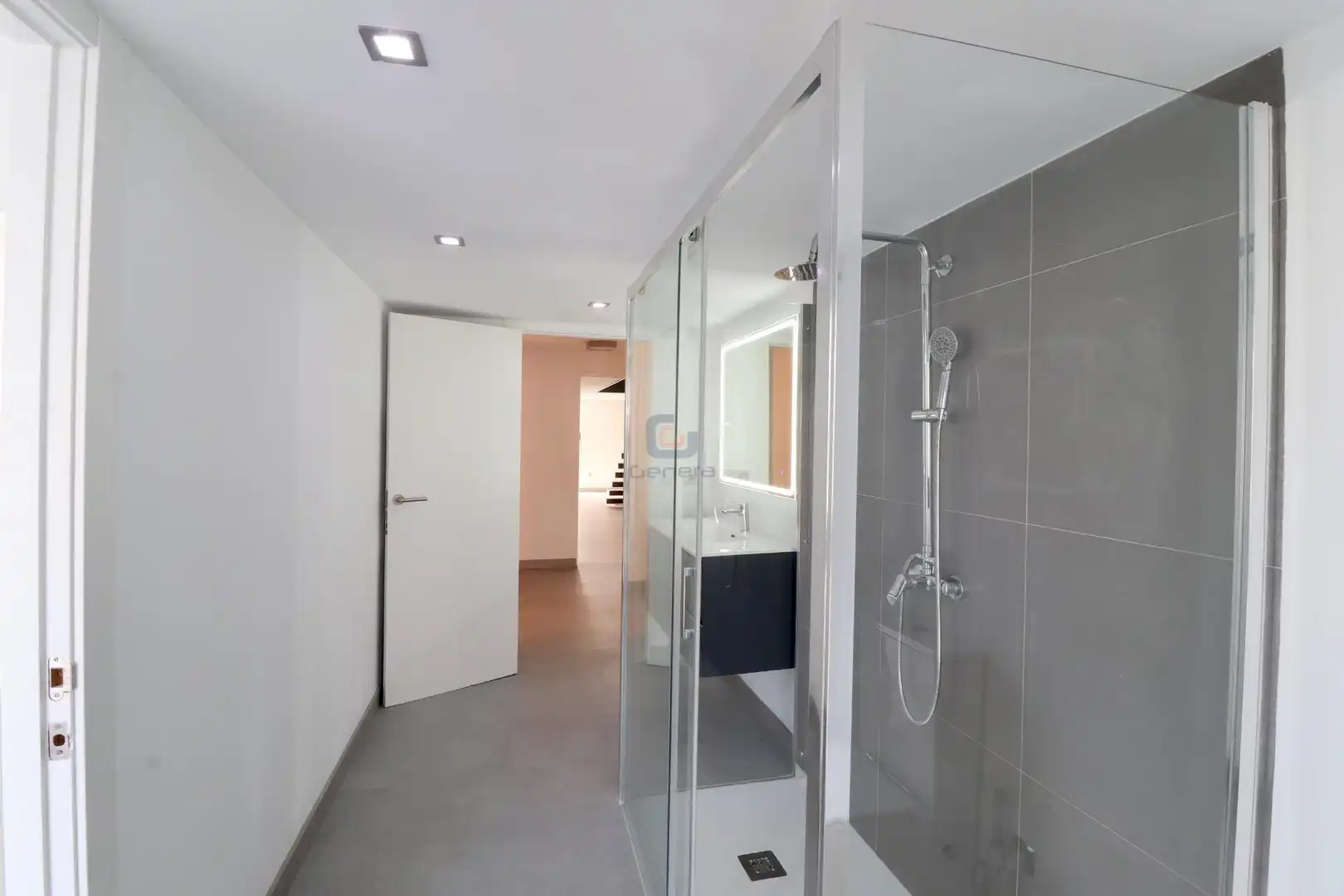 Bathroom of Houses for sale in El Campello  with Air Conditioner, Private garden and Terrace